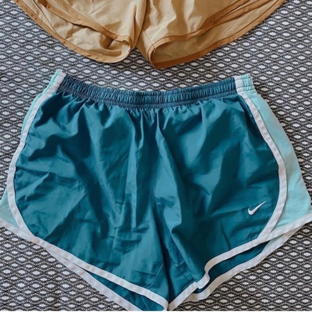 (SOLD)!Blue nike shorts